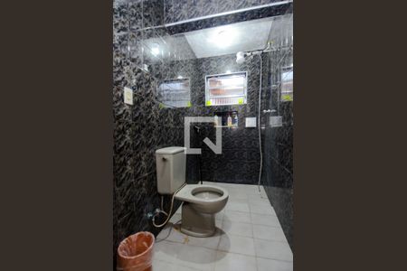 Casa à venda com 350m², 3 quartos e 3 vagasBanheiro de Serviço