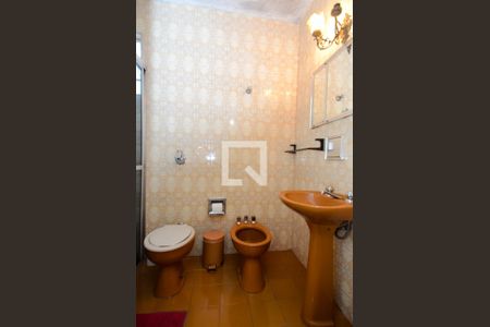 Casa à venda com 350m², 3 quartos e 3 vagasBanheiro Social