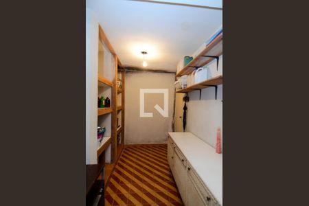 Casa à venda com 350m², 3 quartos e 3 vagasQuarto de Serviço