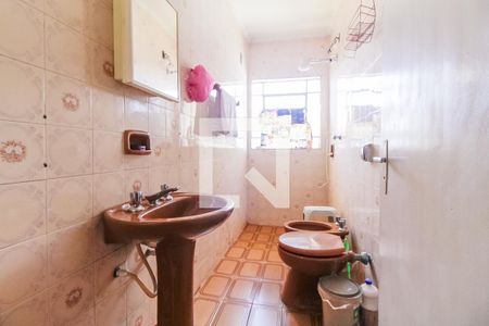 Casa à venda com 173m², 3 quartos e 2 vagas Casa à venda com 173m², 3 quartos e 2 vagasBanheiro da Suíte