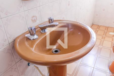 Casa à venda com 173m², 3 quartos e 2 vagas Casa à venda com 173m², 3 quartos e 2 vagasBanheiro da Suíte