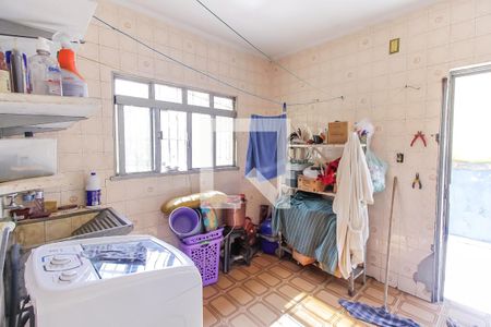 Casa à venda com 173m², 3 quartos e 2 vagas Casa à venda com 173m², 3 quartos e 2 vagasÁrea de Serviço