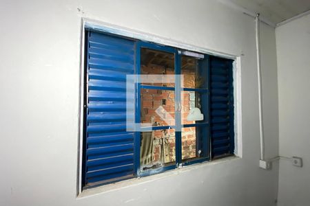 Casa à venda com 100m², 4 quartos e 1 vagaJanela do Quarto 2 