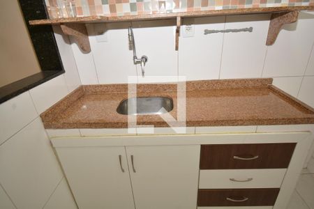 Apartamento para alugar com 61m², 2 quartos e 2 vagasCozinha