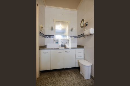 Casa à venda com 160m², 3 quartos e 3 vagas Casa à venda com 160m², 3 quartos e 3 vagasSuíte