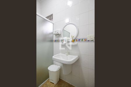 Casa à venda com 160m², 3 quartos e 3 vagas Casa à venda com 160m², 3 quartos e 3 vagasBanheiro