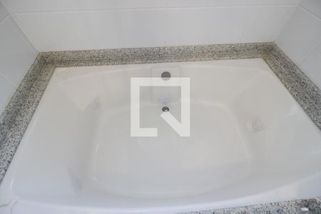 Casa à venda com 160m², 3 quartos e 3 vagas Casa à venda com 160m², 3 quartos e 3 vagasBanheira