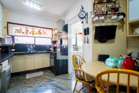 Apartamento à venda com 136m², 4 quartos e 3 vagasCozinha