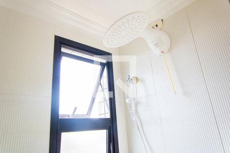 Apartamento à venda com 136m², 4 quartos e 3 vagasBanheiro do quarto 2