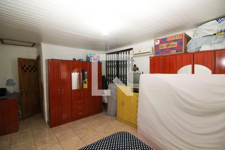 Casa à venda com 50m², 2 quartos e 2 vagas Casa à venda com 50m², 2 quartos e 2 vagasQuarto Suíte