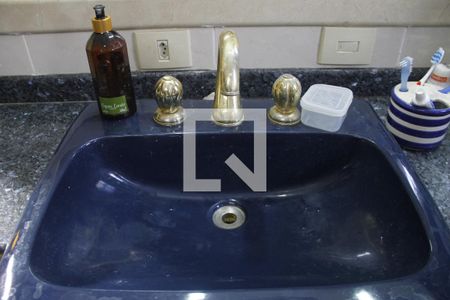 Casa à venda com 304m², 3 quartos e 3 vagasBanheiro da Suíte