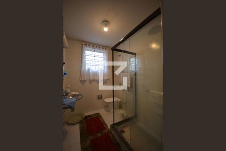 Casa à venda com 650m², 6 quartos e 8 vagasBanheiro 1