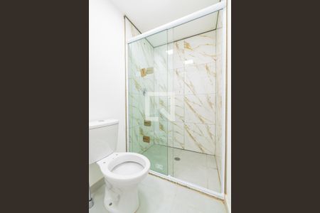 Apartamento para alugar com 57m², 2 quartos e 1 vaga Apartamento para alugar com 57m², 2 quartos e 1 vagaBanheiro da Suíte