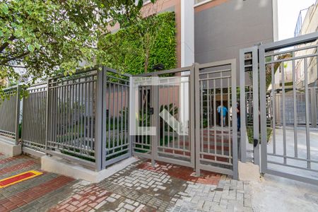 Apartamento para alugar com 57m², 2 quartos e 1 vaga Apartamento para alugar com 57m², 2 quartos e 1 vagaFachada