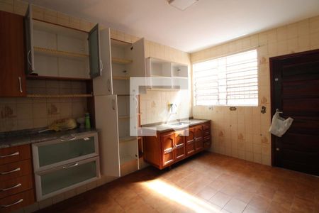 Casa à venda com 200m², 4 quartos e 3 vagasCozinha