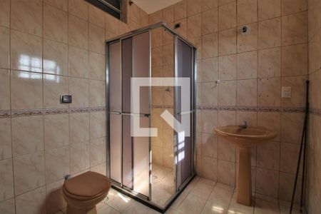 Casa à venda com 200m², 4 quartos e 3 vagasBanheiro da suíte 2