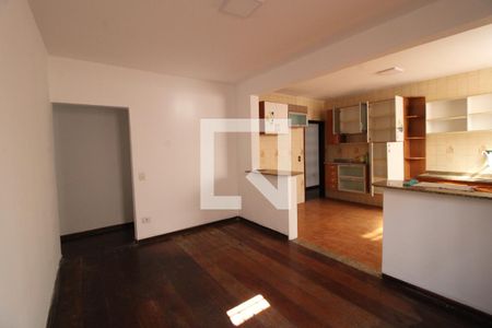 Casa à venda com 200m², 4 quartos e 3 vagasCopa