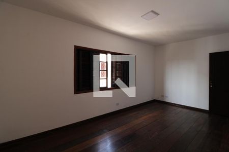 Casa à venda com 200m², 4 quartos e 3 vagasSuíte 2