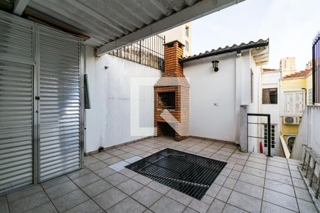 Casa à venda com 200m², 4 quartos e 1 vaga Casa à venda com 200m², 4 quartos e 1 vagaChurrasqueira