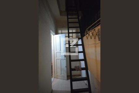 Apartamento à venda com 200m², 4 quartos e 1 vagaEscada