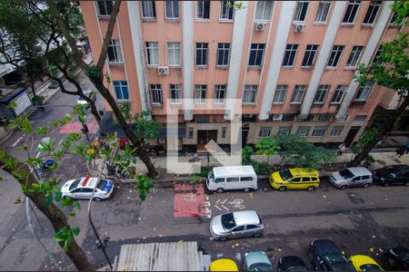 Apartamento à venda com 105m², 3 quartos e sem vaga Apartamento à venda com 105m², 3 quartos e sem vagaVista