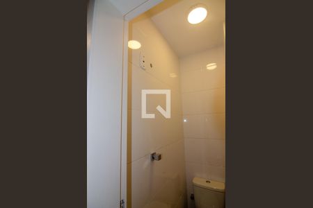 Apartamento à venda com 105m², 3 quartos e sem vaga Apartamento à venda com 105m², 3 quartos e sem vagaBanheiro de Serviço