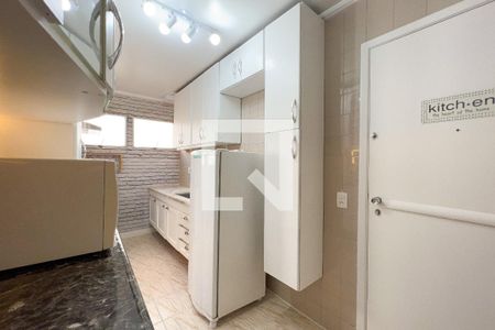 Apartamento à venda com 75m², 2 quartos e 1 vaga Apartamento à venda com 75m², 2 quartos e 1 vagaCozinha