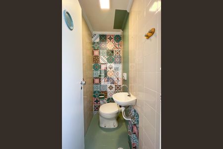 Apartamento à venda com 75m², 2 quartos e 1 vaga Apartamento à venda com 75m², 2 quartos e 1 vagaBanheiro de Serviço