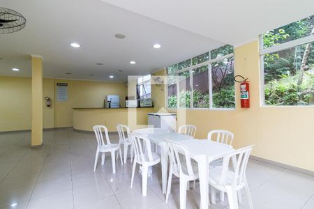 Apartamento à venda com 45m², 2 quartos e 1 vaga Apartamento à venda com 45m², 2 quartos e 1 vagaSalão de festas