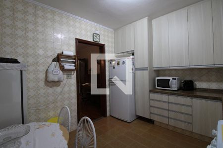 Casa à venda com 190m², 3 quartos e 2 vagasCozinha