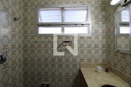 Casa à venda com 190m², 3 quartos e 2 vagasBanheiro