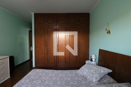 Casa à venda com 190m², 3 quartos e 2 vagasSuíte