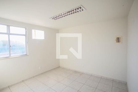 Quarto de kitnet/studio para alugar com 1 quarto, 30m² em Jacarepaguá, Rio de Janeiro