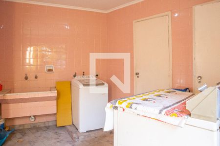 Casa à venda com 212m², 3 quartos e 2 vagas Casa à venda com 212m², 3 quartos e 2 vagasÁrea de Serviço
