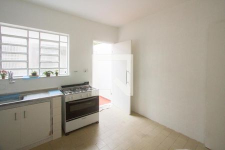 Casa à venda com 245m², 3 quartos e 2 vagasCozinha