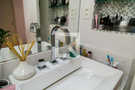 Apartamento à venda com 80m², 3 quartos e 1 vagaBanheiro da Suíte - Torneira