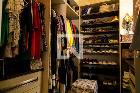 Apartamento à venda com 80m², 3 quartos e 1 vagaCloset da Suíte