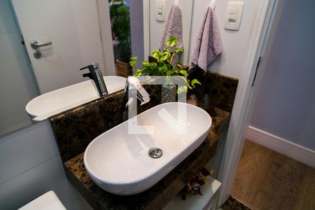 Apartamento à venda com 80m², 3 quartos e 1 vagaBanheiro Social - Detalhe