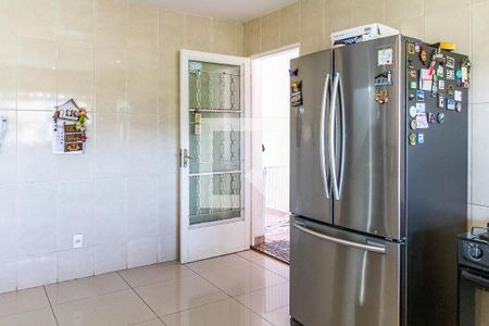 Casa à venda com 525m², 5 quartos e 4 vagas Casa à venda com 525m², 5 quartos e 4 vagasCozinha