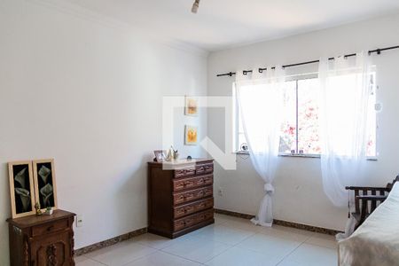 Casa à venda com 525m², 5 quartos e 4 vagas Casa à venda com 525m², 5 quartos e 4 vagasQuarto 2