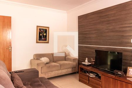 Casa à venda com 525m², 5 quartos e 4 vagas Casa à venda com 525m², 5 quartos e 4 vagasSala de TV