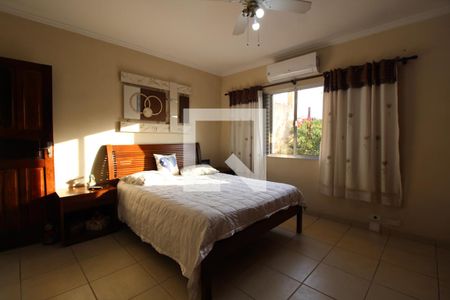 Casa à venda com 270m², 3 quartos e 8 vagasSuíte