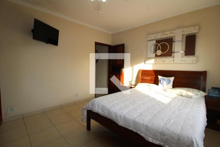 Casa à venda com 270m², 3 quartos e 8 vagasSuíte