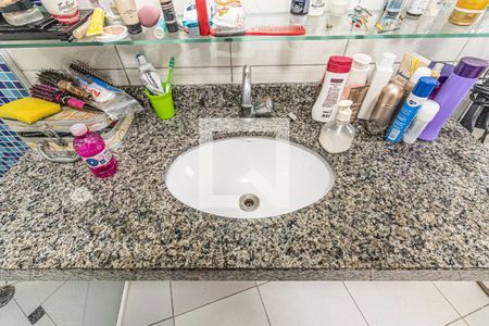 Casa à venda com 270m², 3 quartos e 1 vagaBanheiro 2