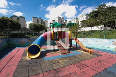 Apartamento à venda com 47m², 2 quartos e 1 vaga Apartamento à venda com 47m², 2 quartos e 1 vagaÁrea comum - Playground