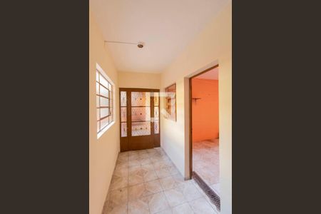 Casa à venda com 64m², 2 quartos e 1 vagaCorredor Entrada