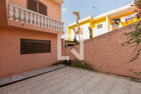 Casa à venda com 64m², 2 quartos e 1 vagaQuintal
