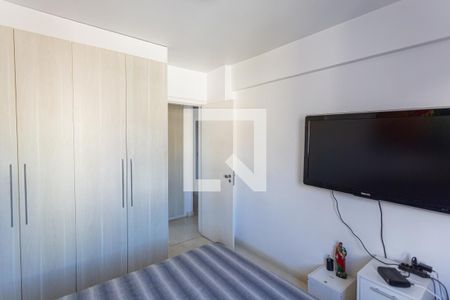 Apartamento à venda com 265m², 4 quartos e 4 vagas Apartamento à venda com 265m², 4 quartos e 4 vagasQuarto 4