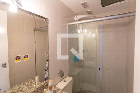 Apartamento à venda com 265m², 4 quartos e 4 vagas Apartamento à venda com 265m², 4 quartos e 4 vagasBanheiro da Suíte 2