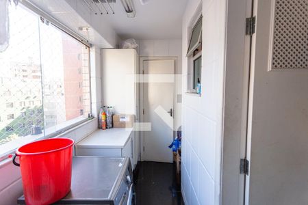 Apartamento à venda com 265m², 4 quartos e 4 vagas Apartamento à venda com 265m², 4 quartos e 4 vagasÁrea de Serviço